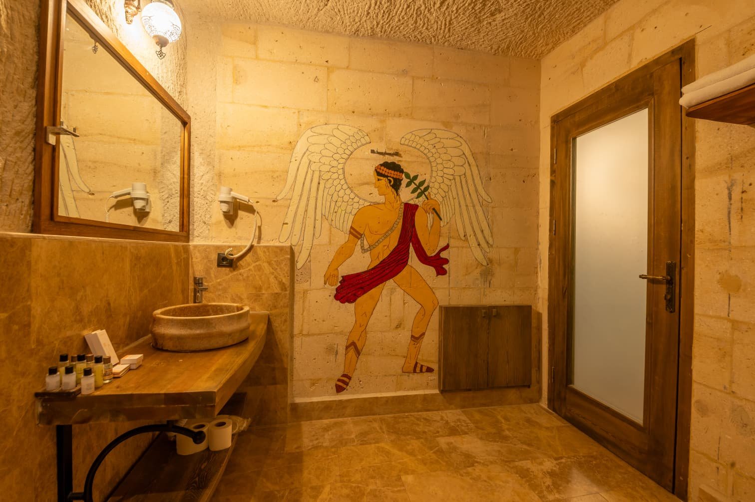 Room 103 · Junior Suite photo 2
