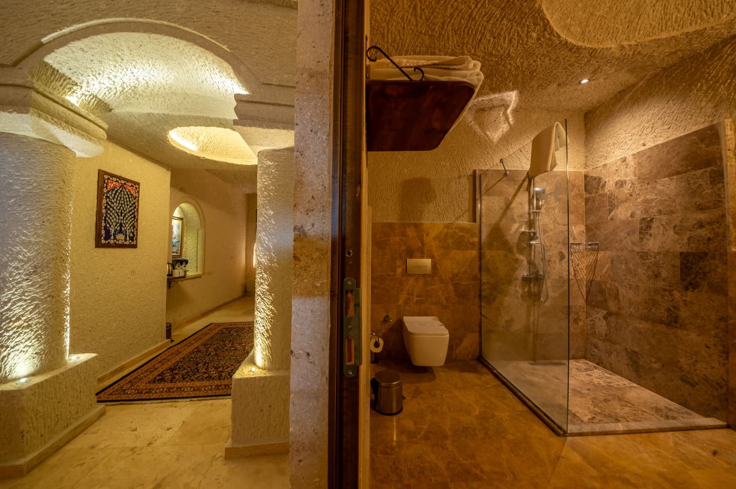 Room 103 · Junior Suite photo 5
